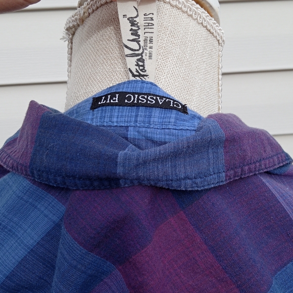 🪻Small Blue and Purple Plaid Cozy Button Up Blouse, Great Condition! Vibrant! - Picture 6 of 9